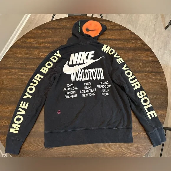 Nike World Tour Men’s Hoodie-Size Large - Picture 1 of 14
